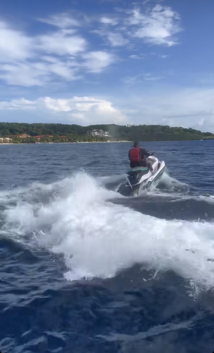 Tomó nueva decisión en redes: Así presume Romell Quioto sus vacaciones tras ser separado de la Selección
