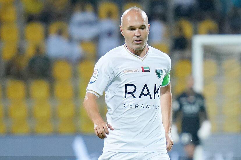 Messi se escapa en la tabla de futbolistas con más títulos oficiales: ¿Cristiano Ronaldo en qué lugar está?