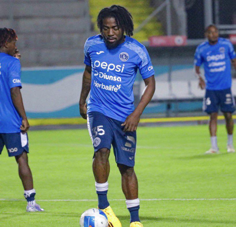 Búho Meléndez no jugará ante Alajuelense en las semifinales de la Copa Centroamericana.