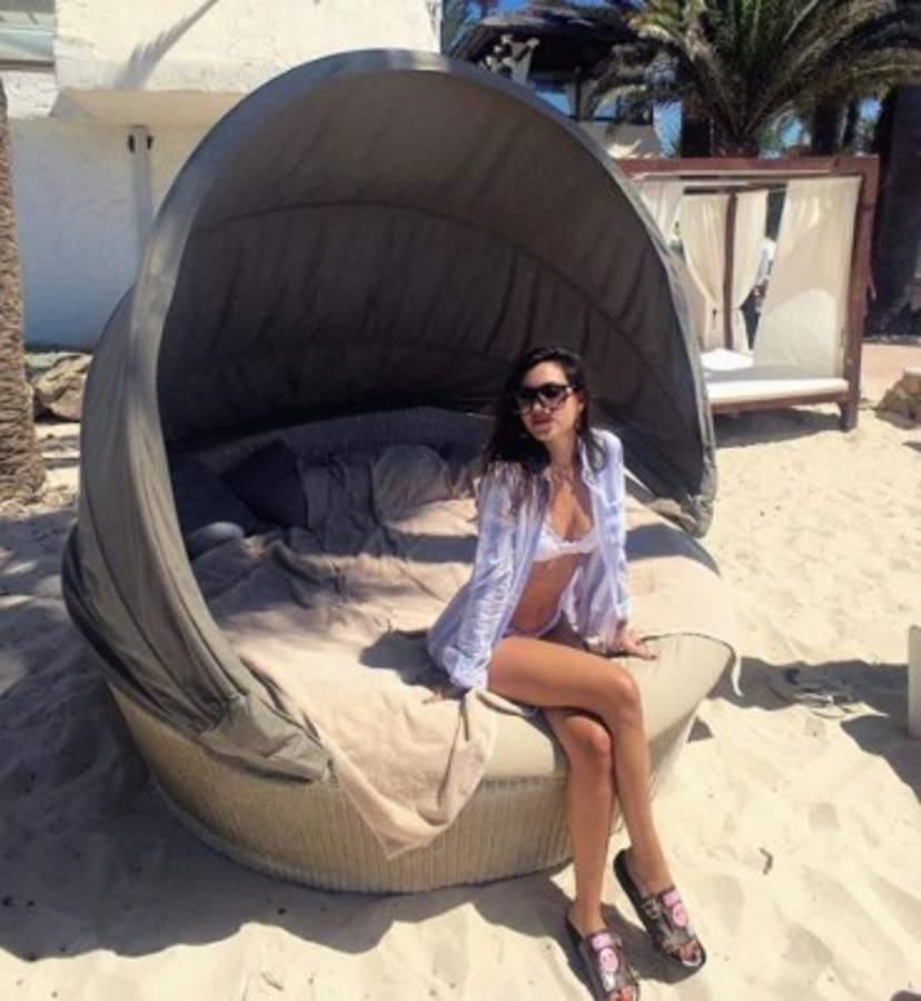 ¡Una belleza! La estudiante de arquitectura que va a consolar a un Asensio destrozado