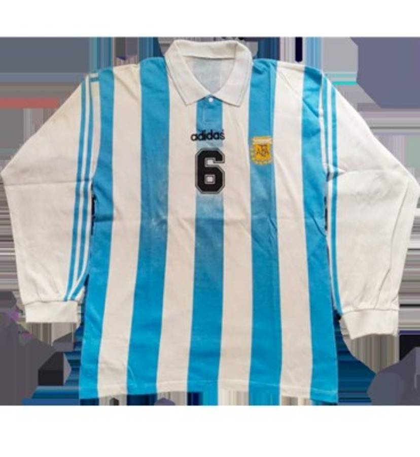 Todas las camisas que ha utilizado la selección de Argentina en la historia de los Mundiales
