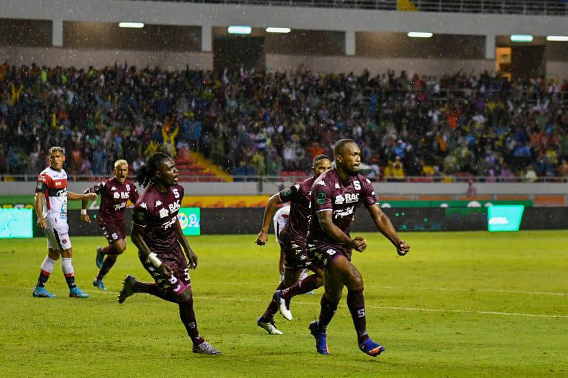 Sorpresivo primer lugar: Estos son los 10 equipos más caros del fútbol de Centroamérica ¿Y Olimpia?