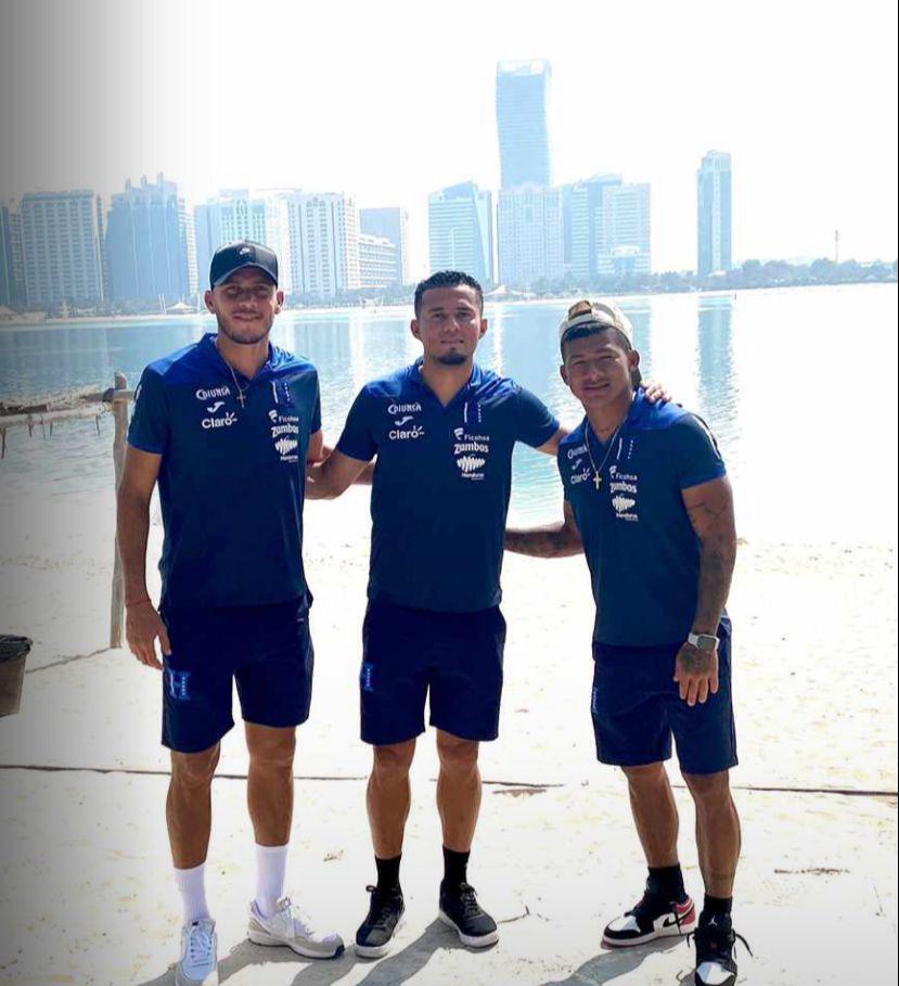 Sobre camellos y vestidos de árabe: las exóticas aventuras de la Selección de Honduras en la lujosa Abu Dabi