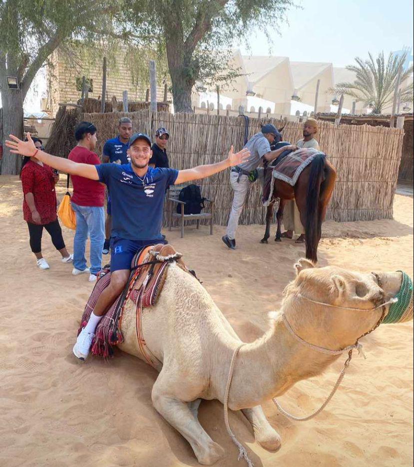 Sobre camellos y vestidos de árabe: las exóticas aventuras de la Selección de Honduras en la lujosa Abu Dabi