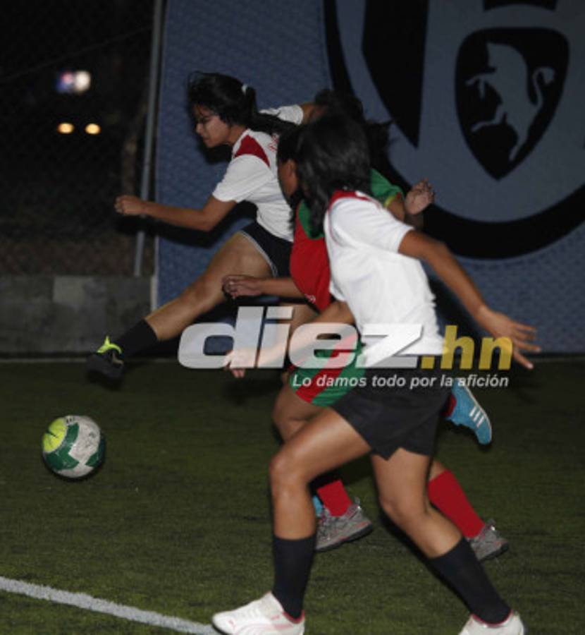 Torneo de fútbol femenino SPORTLINE 2013.