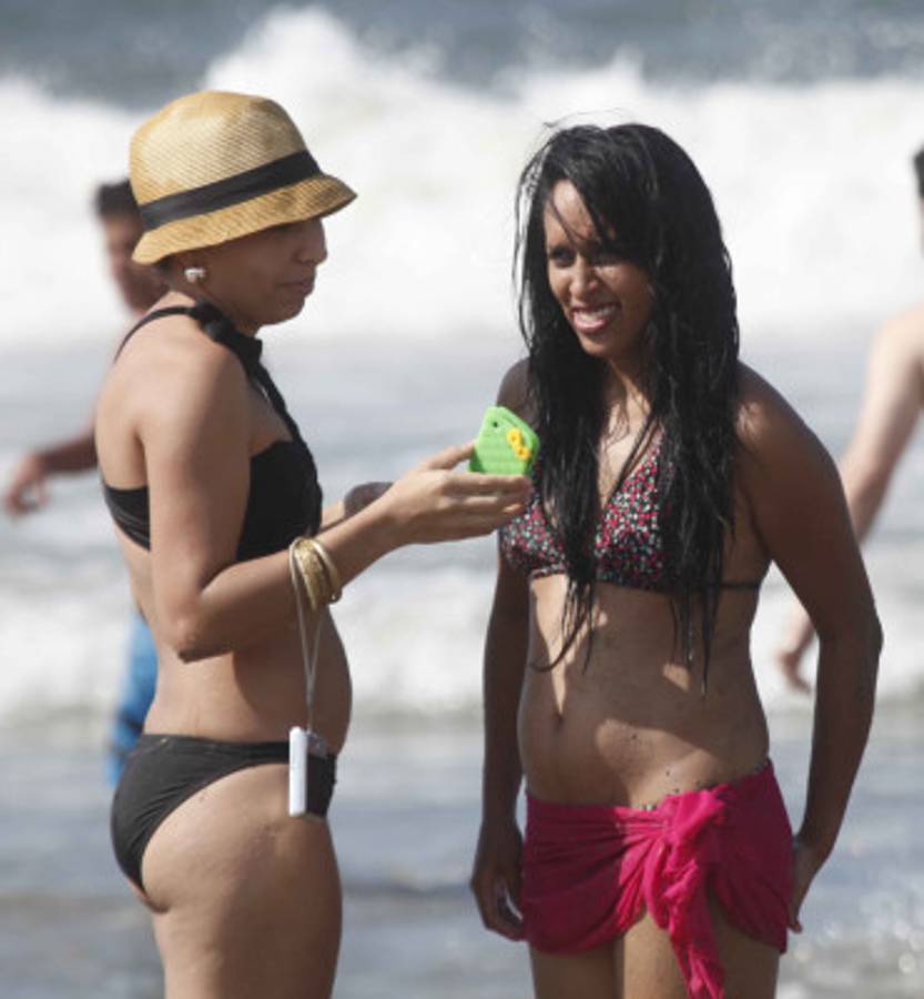 Diez en la playas de Tela.!