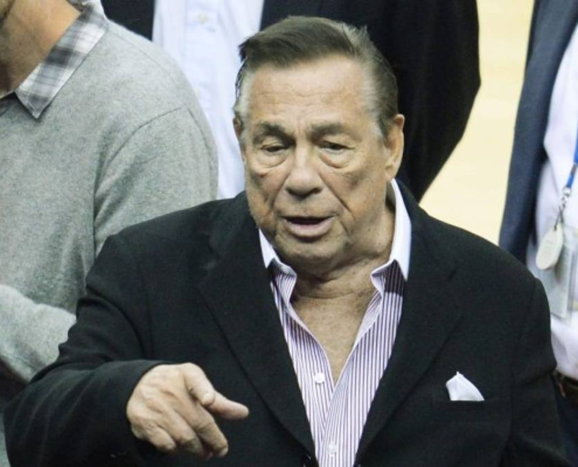 Jugadores de la NBA quieren que Sterling venda a los Clippers