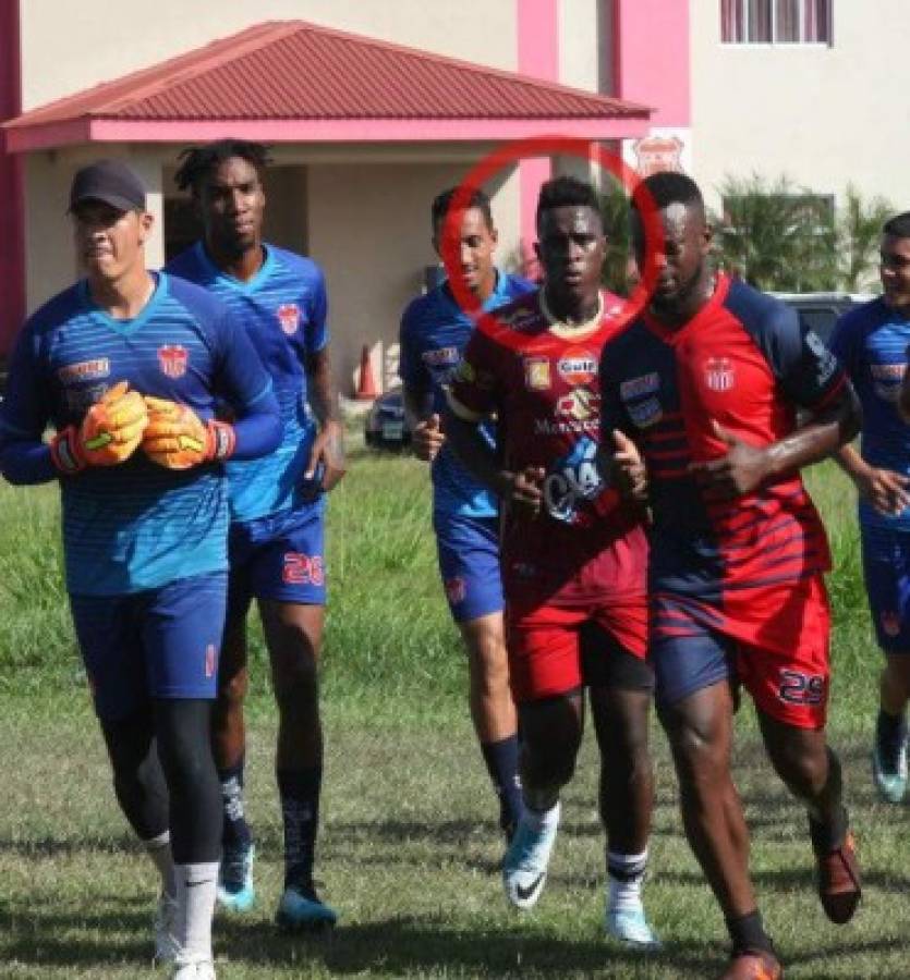 Mercado: Hondureño entrena con club en España, tres legionarios más y Vida con bajas