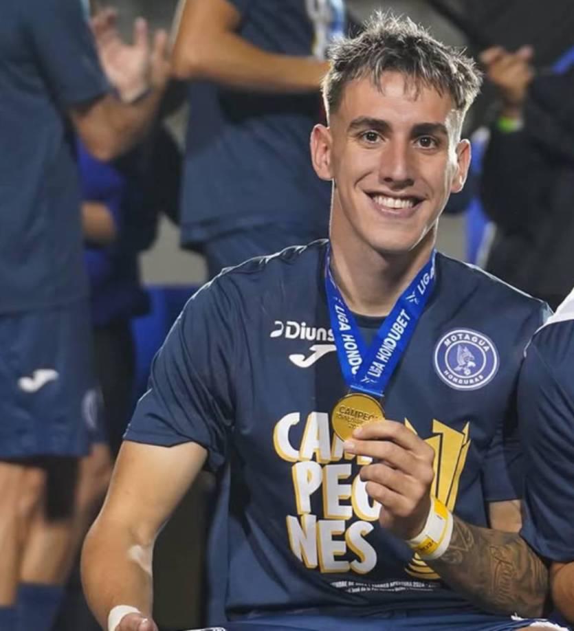 La atrevida dedicatoria de Laura Meza a Rodrigo Auzmendi y la respuesta del jugador de Motagua ¡Ya no se esconden!