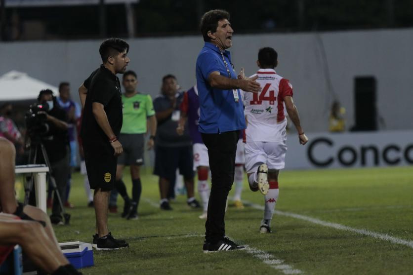 ¡Se suma el Palomo Rodríguez! El desfile de técnicos en la era Elías Burbara en el Real España; solo uno fue campeón