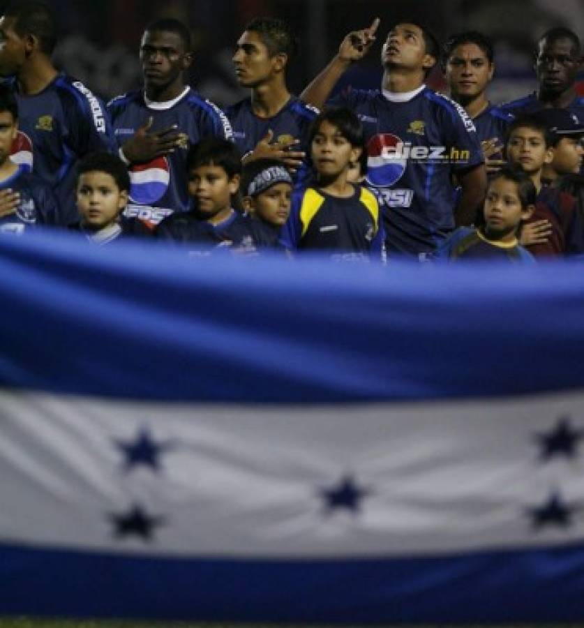 Las fotos que no habías visto de la final que le ganó Motagua a Saprissa en el Nacional