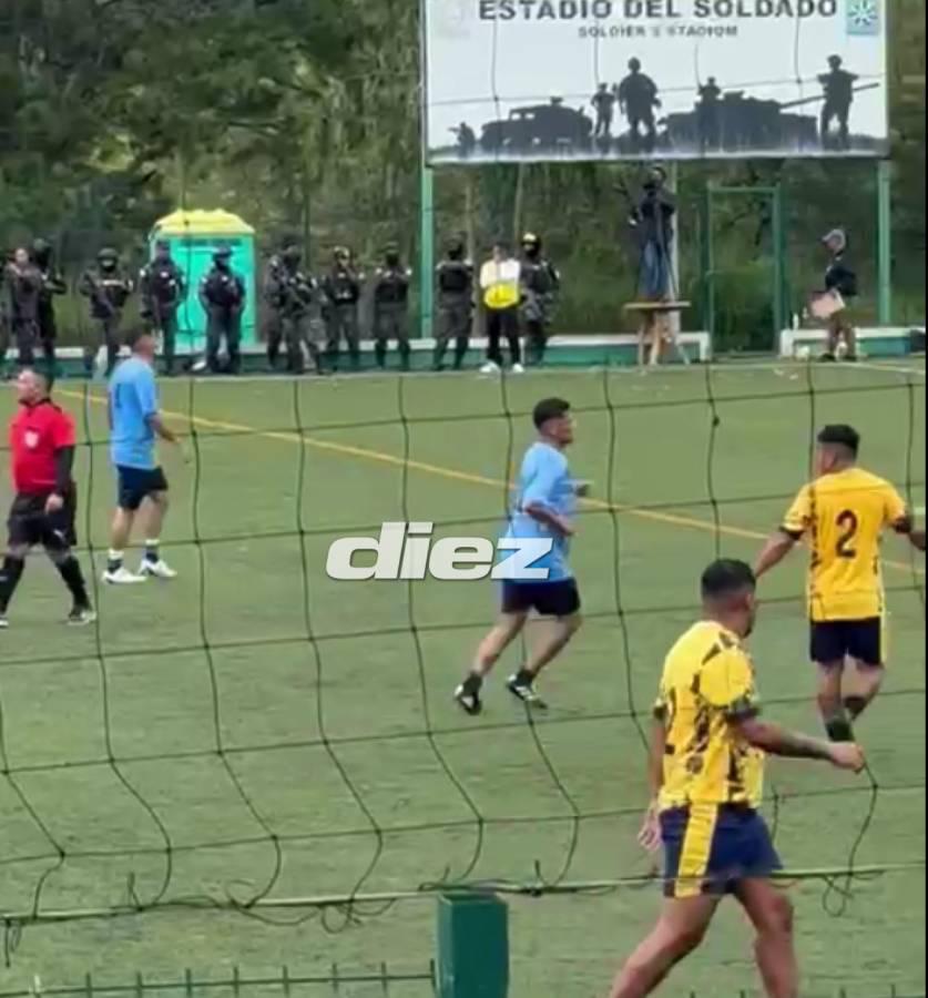Óscar Pescado Bonilla reaparece jugando al fútbol: el exOlimpia impacta al quedar campeón de torneo en centro penal