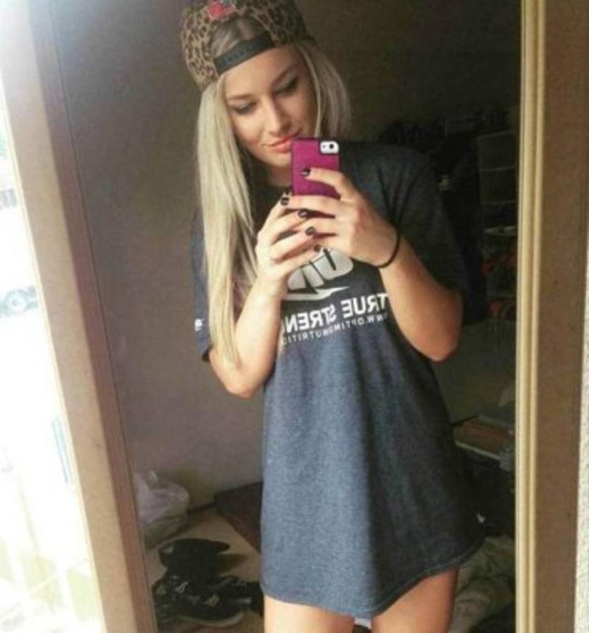 ¡Escándalo! Filtran fotos íntimas y un vídeo sexual de Toni Storm, estrella de la WWE