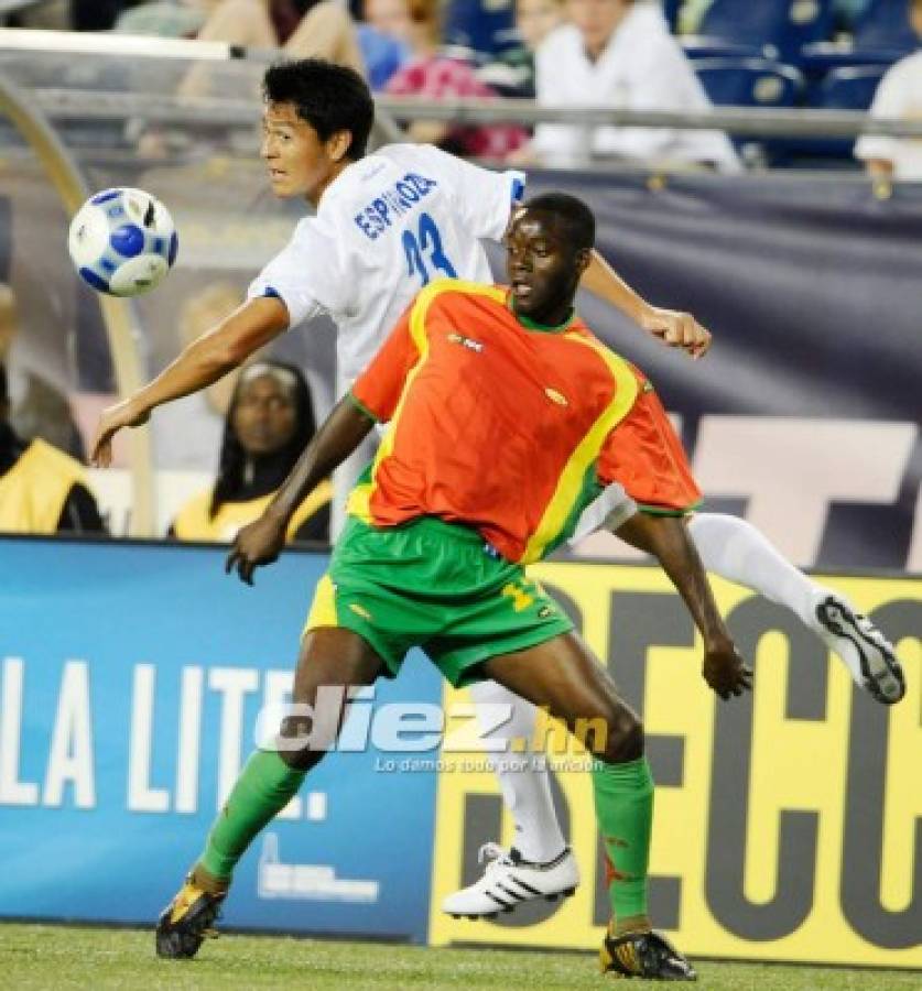 EN FOTOS: Las 20 inolvidables imágenes de Roger Espinoza con la camisa de Honduras