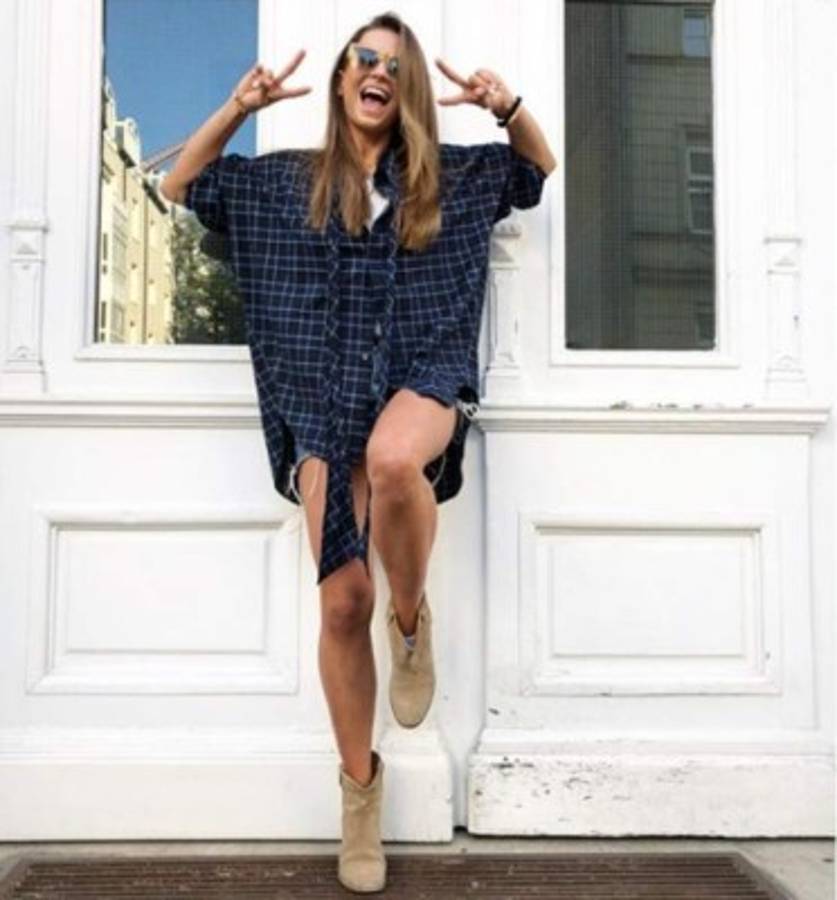 ¡Bella! La mujer de Robert Lewandoski se roba las miradas en el Oktoberfest