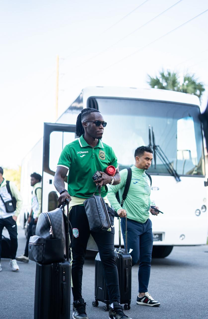 Olimpia y Marathón se encuentran en el aeropuerto de Estados Unidos; lo que pasó con Rubilio y Espinel