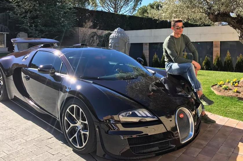 ¡Una belleza! Cristiano Ronaldo añadió otra máquina a su brutal colección: se confirma en cuánto está valorado su garaje