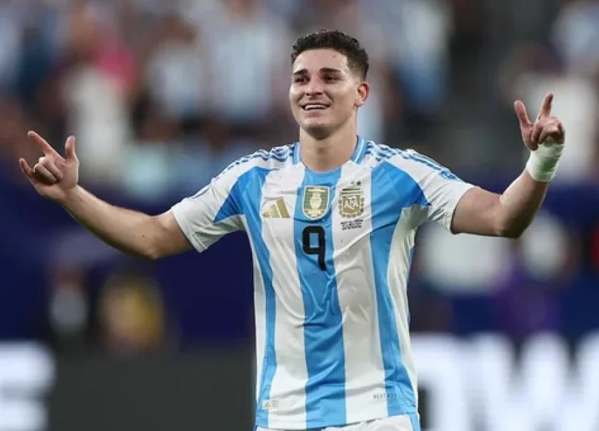 Mia Khalifa rompió el silencio sobre su supuesto romance con Julián Álvarez: “Para aclarar las cosas...”