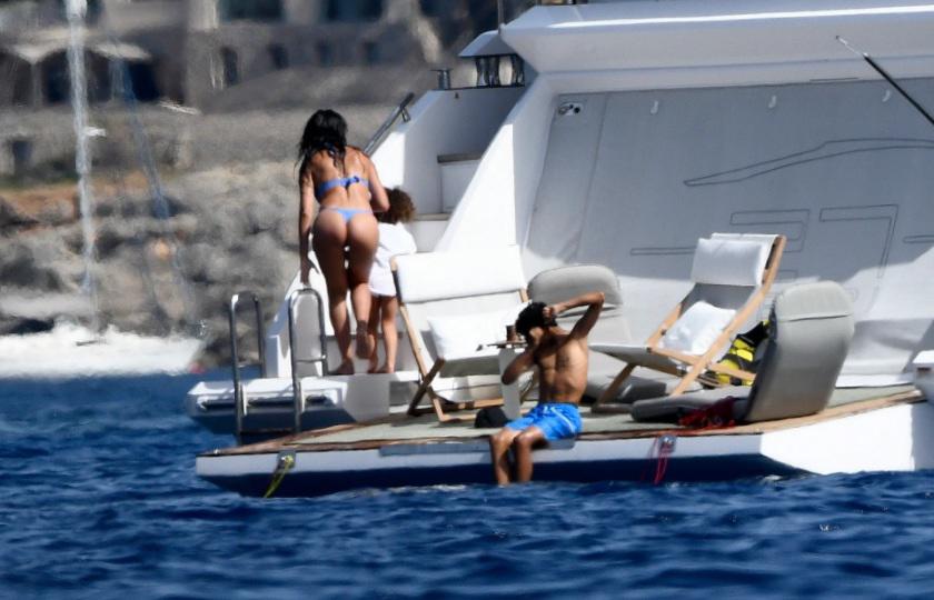 ¿Está gordita? Así fue captada Georgina Rodríguez en sus vacaciones con Cristiano Ronaldo en Mallorca