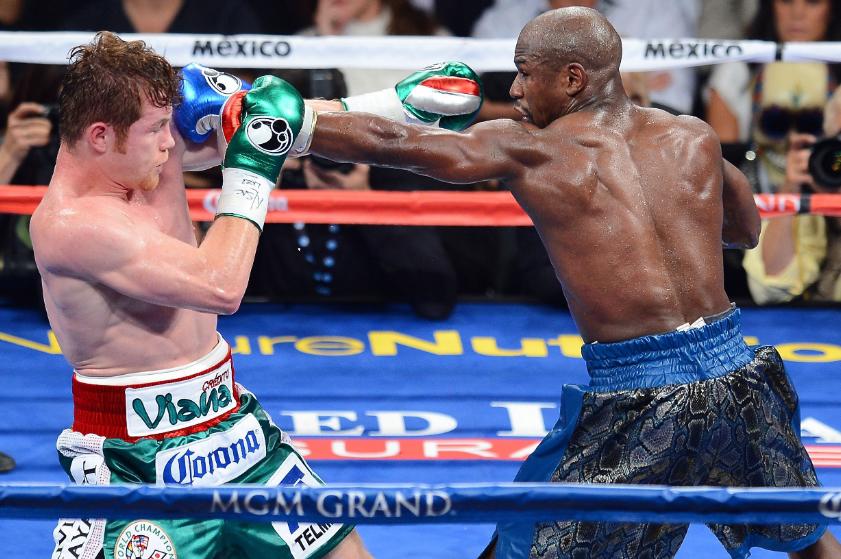 El dineral que ganó Floyd Mayweather por la derrota del 'Canelo' ante Crawford: su patrimonio al descubierto