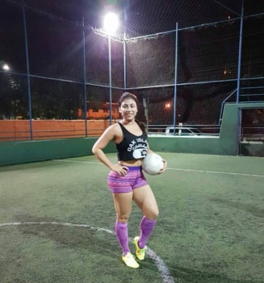 ¡BOMBÓN! La guapa futbolista teleña que enamora en las redes sociales