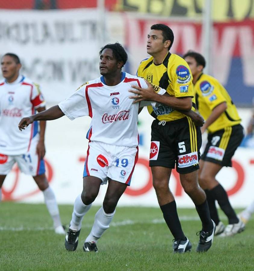 ¡20 futbolistas hondureños que quizás no los recuerdas con la camiseta de este equipo en Liga Nacional!
