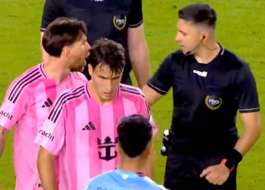 Messi fue la figura y explotó contra el árbitro: Inter Miami empata ‘in extremis’ ante New York City en la MLS 2025
