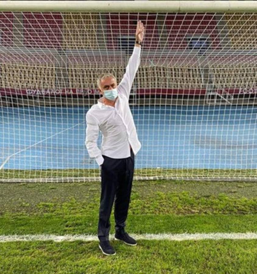 Así es el lado íntimo de Mourinho: Regala jamón a sus jugadores y hace denuncias en Instagram