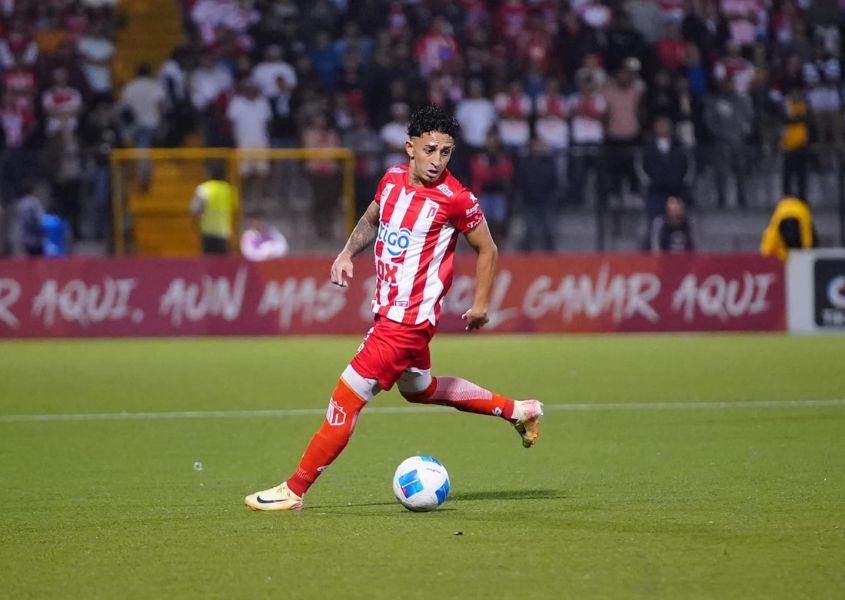 Fichajes en Honduras: La barrida en Olimpia cuando se vaya Troglio; Motagua ‘pierde’ delantero y Génesis ficha a seleccionado