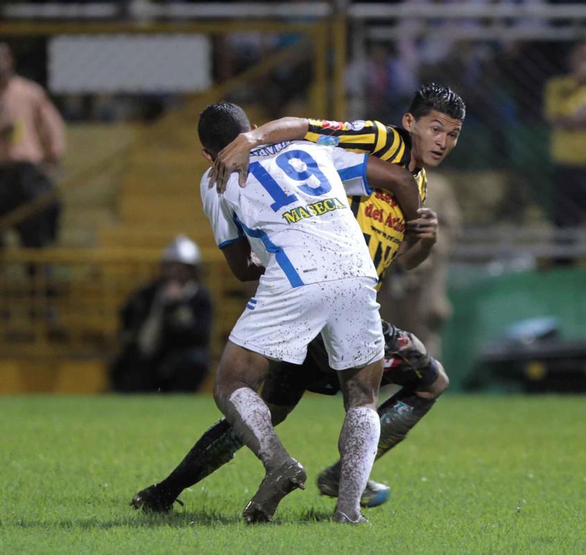 Han pasado ya 10 años: ¿Qué jugadores disputaron la ­última final entre Olimpia y Real España?