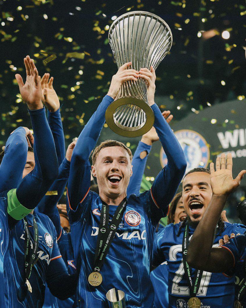 Chelsea consigue lo que nadie ha hecho: festejo por el título, el jugador que se comió a Antony y un Betis destrozado