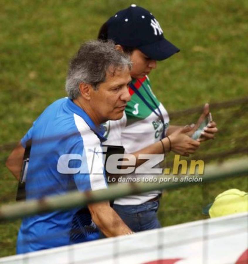 NO VISTE EN TV: Un 'espontáneo' en Tocoa y el noble gesto de Costly