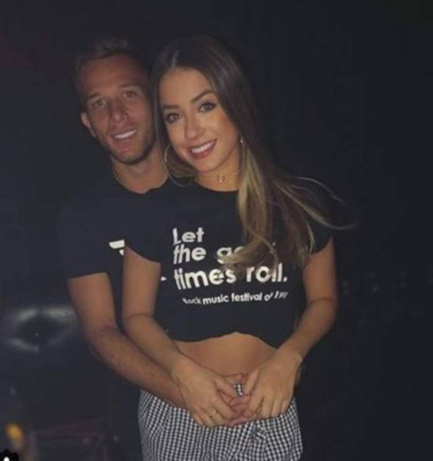 La explosiva novia de Arthur Melo, el reciente fichaje del FC Barcelona