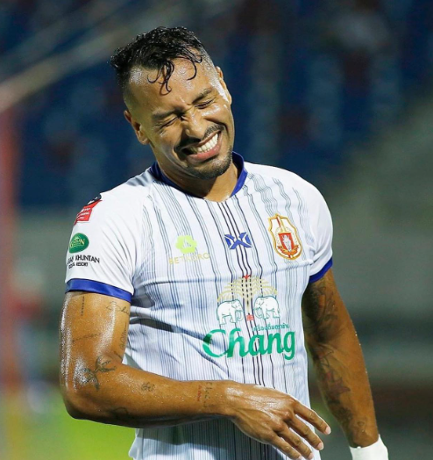 Le marcó al Real Madrid en la paliza del 5-0 y su vida dio un giro drástico tras dejar el Barcelona: ¡Juega en Tailandia!