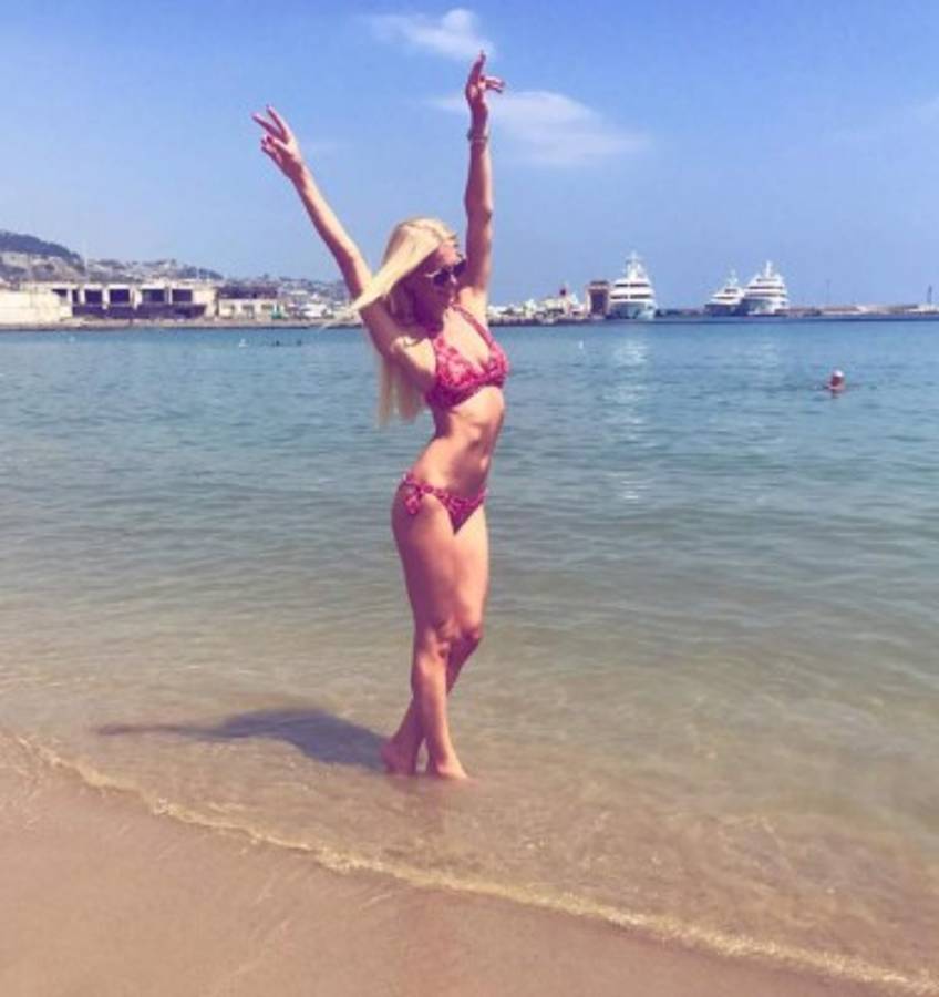 Maxi López disfruta de sus vacaciones en Ibiza con tres espectaculares modelos