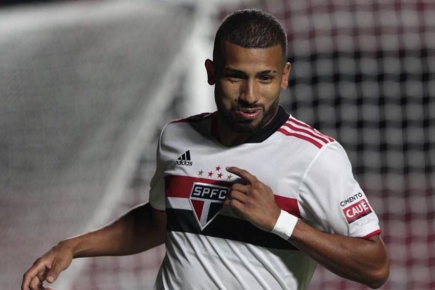 ¡Acabó el mercado y ellos no tienen equipo! Los futbolistas que buscan trabajo y que pueden ser fichados en cualquier momento