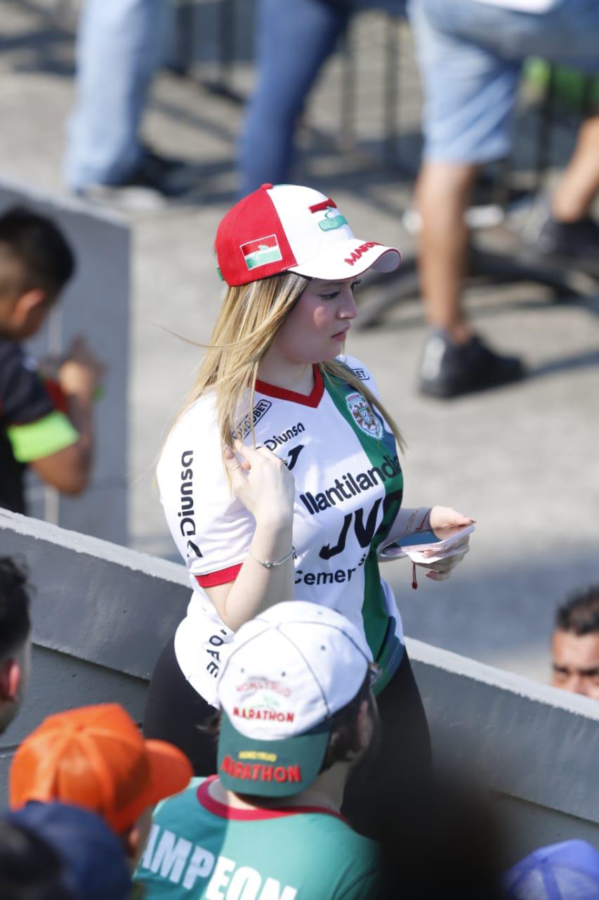 FOTOS: Infiltrados sorprenden en el Yankel, las hermosuras que enamoraron y el festejo de Marathón ante Real España