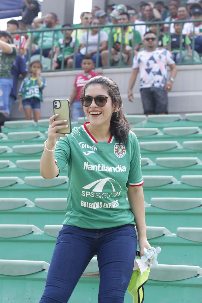 FOTOS: ¡Bellezas y ambientazo! Las hermosas chicas que engalanaron el Marathón - Génesis en el Yankel