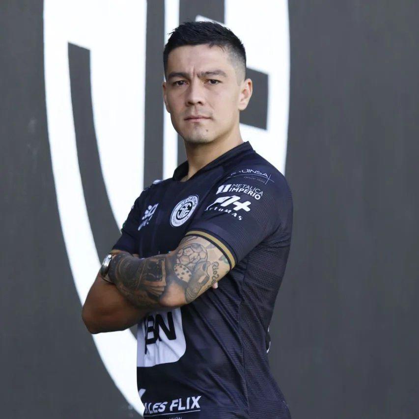 FICHAJES: Tres panameños mueven el mercado, Olimpia con dos salidas, legionario regresa y anuncian dos altas