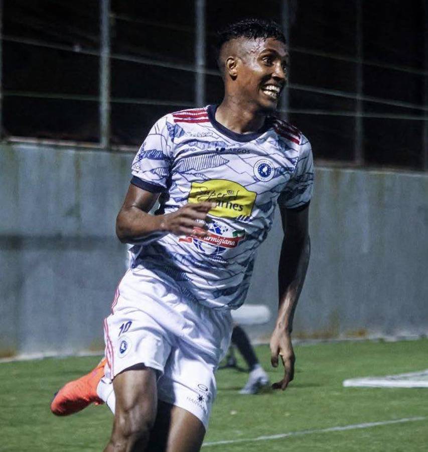 Fichajes en Centroamérica: Moya suena fuerte en club grande de Guatemala, Medford dirigirá a hondureño y Manfred Ugalde, camino a la Premier League