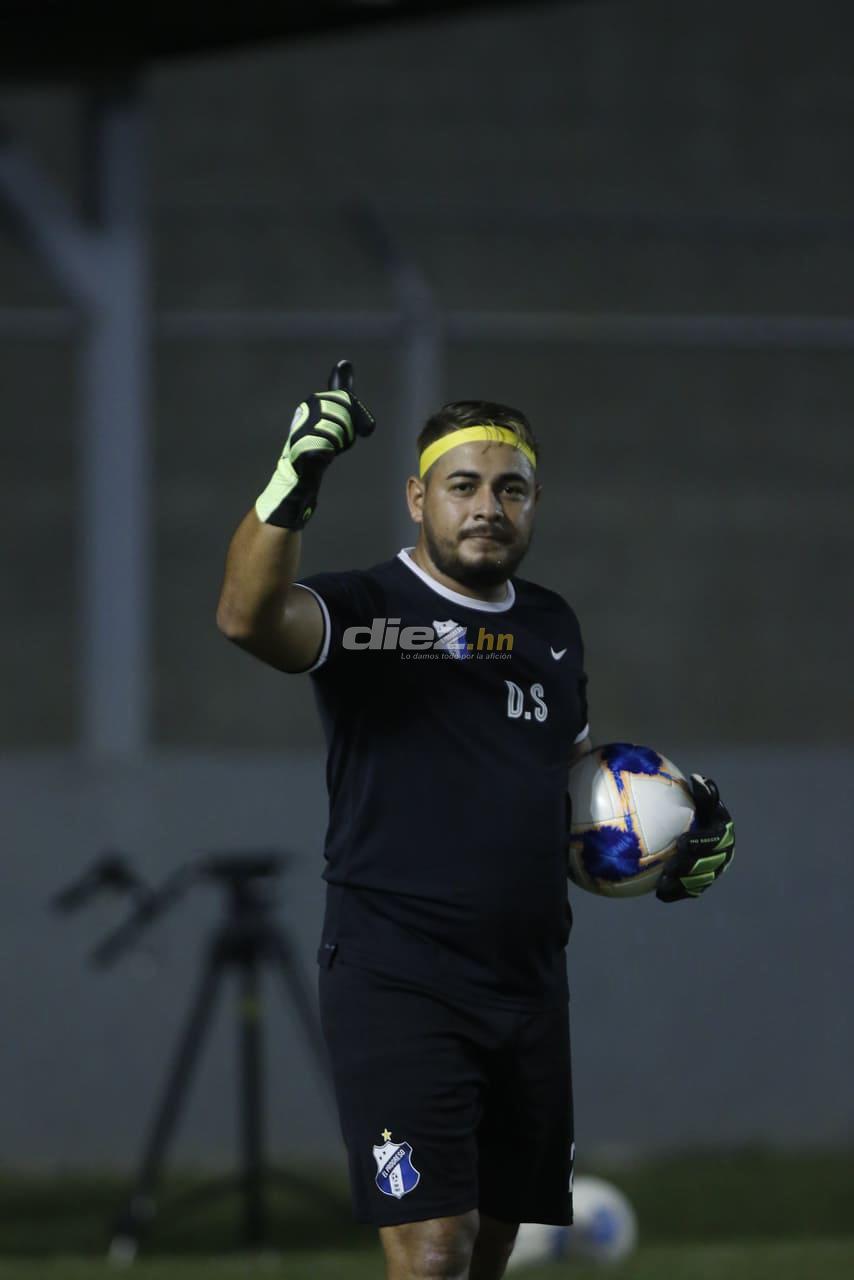 Bonito ambiente en El Progreso: Olimpia llega al estadio Micheletti y reciben con flores a Lavallén y Eddie Hernández