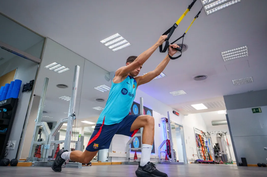 Barcelona arranca la pretemporada: los jugadores que desobedecieron a Xavi y Aubameyang sorprende con su nuevo look