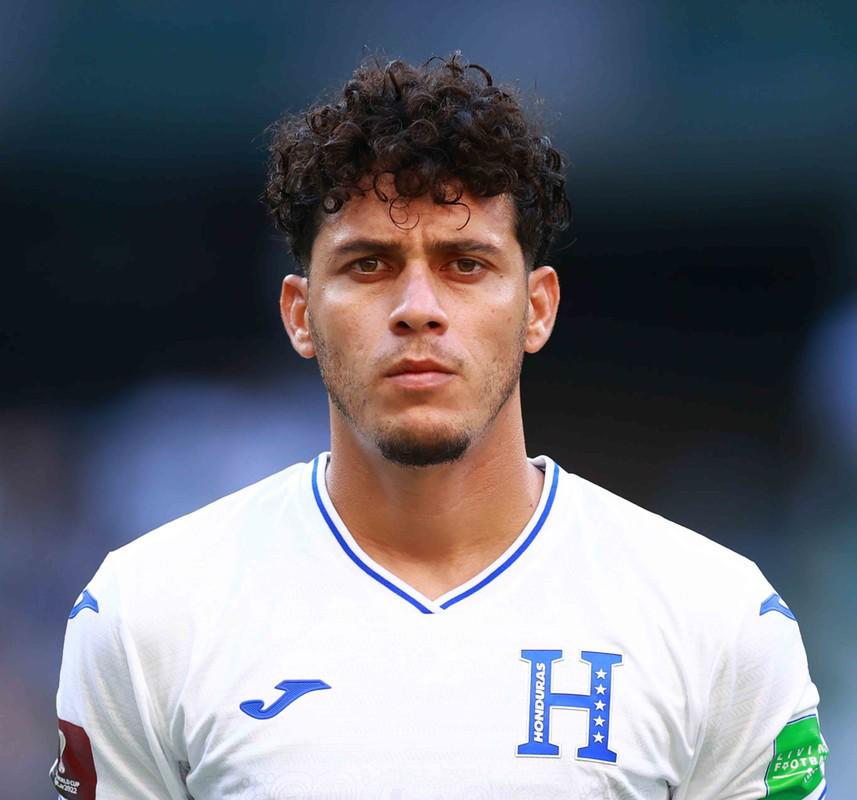 Mercado: Dos hondureños más a Europa, el equipo que quiere a Kervin Arriaga y bajas en Real España y Vida