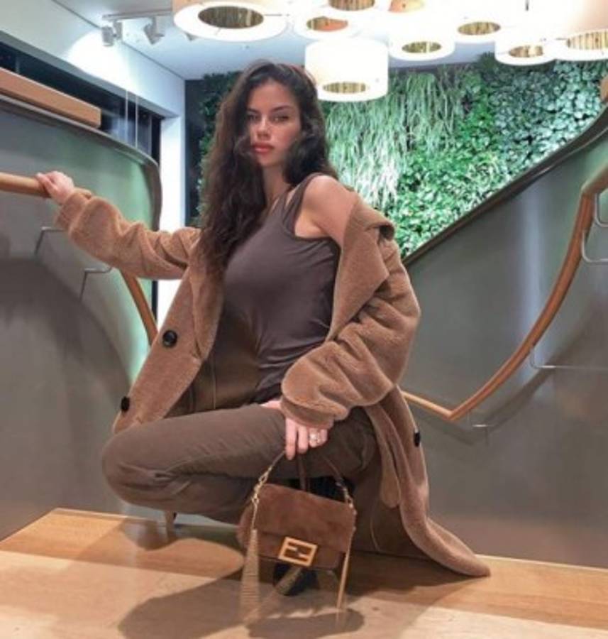 Duelo de bellezas en semifinales de la Champions: Las colochas de moda entre las novias de los futbolistas