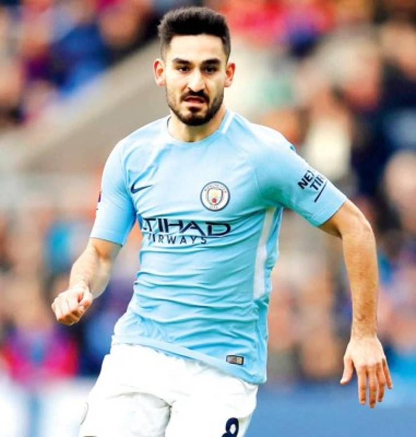 FICHAJES: Crack pide su salida del Madrid; Barcelona con baja confirmada y 'Chucky' es noticia