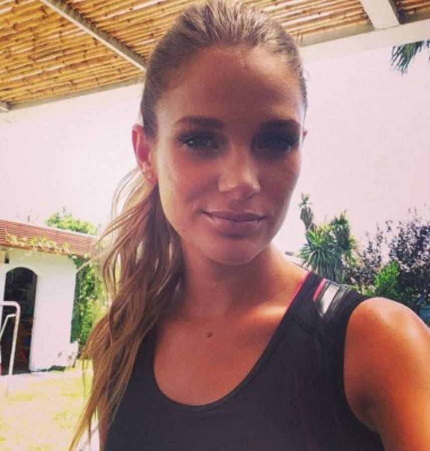 Machismo: Lanzan campaña para que Alexis Sánchez termine con su novia