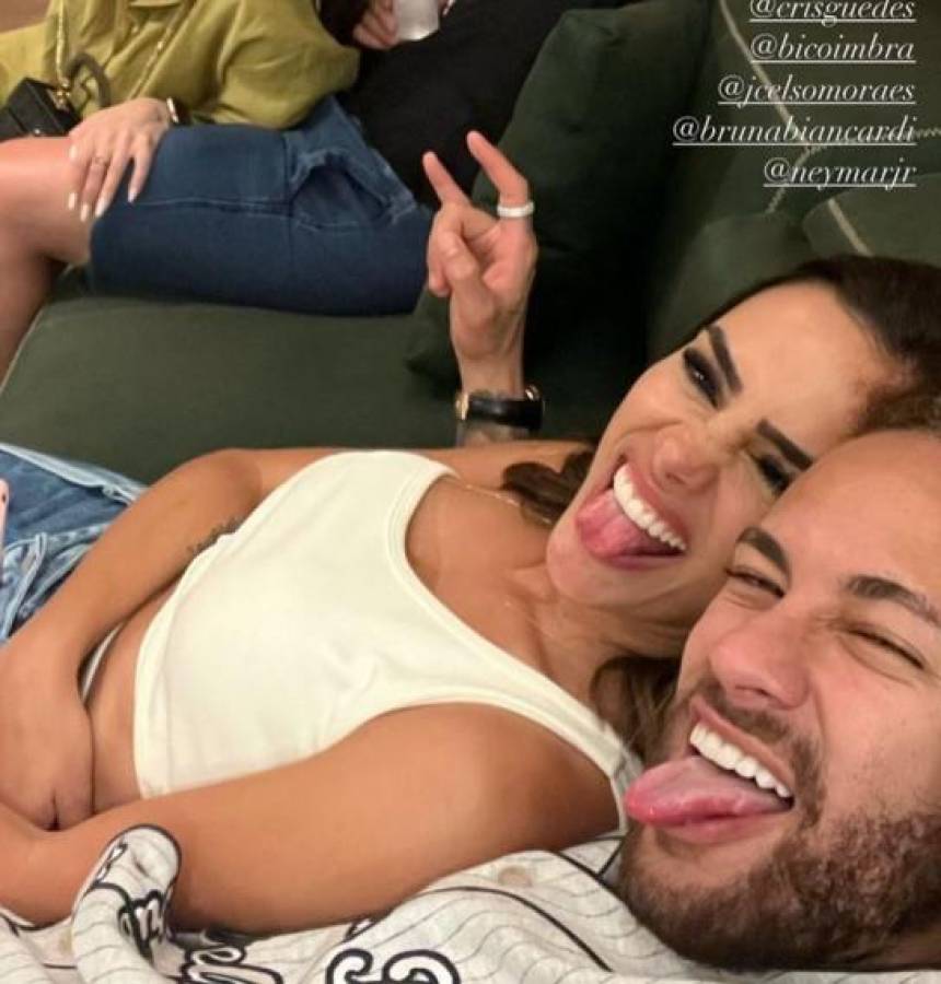 Neymar por fin presenta a su nueva novia tras varias citas en secreto: Quién es y la primera foto