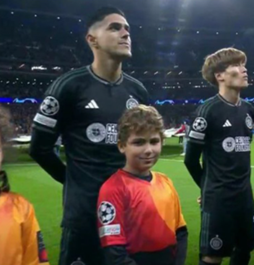 FOTOS: La tristeza de Luis Palma, Honduras presente y la petición de aficionado en el Atlético - Celtic