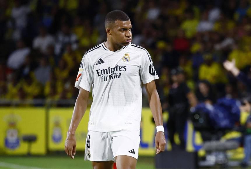 El motivo por el que Mbappé está frustrado con Vinicius y el feo gesto del brasileño: “A Cristiano no se lo quitaba”