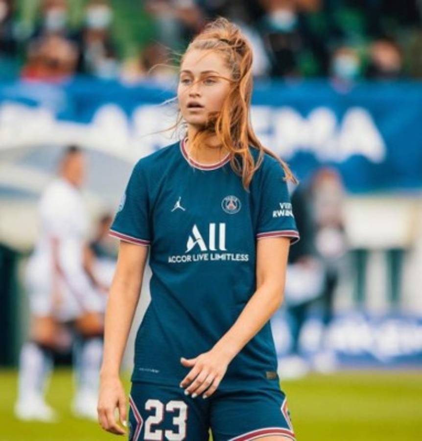 La sexy mujer de la gran estrella de Canadá: Víctima de racismo con su novio y juega en el PSG